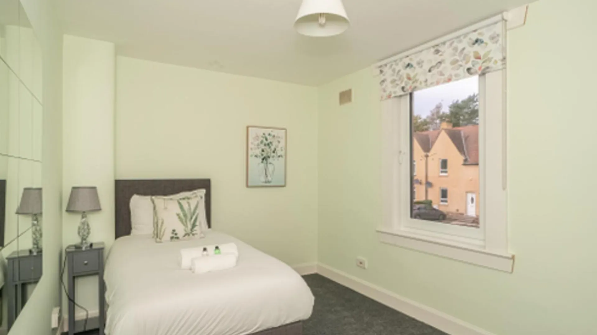 Vila Charming Family House In Rosewell - Pass The Keys Edinburgh 0*,  Velká Británie